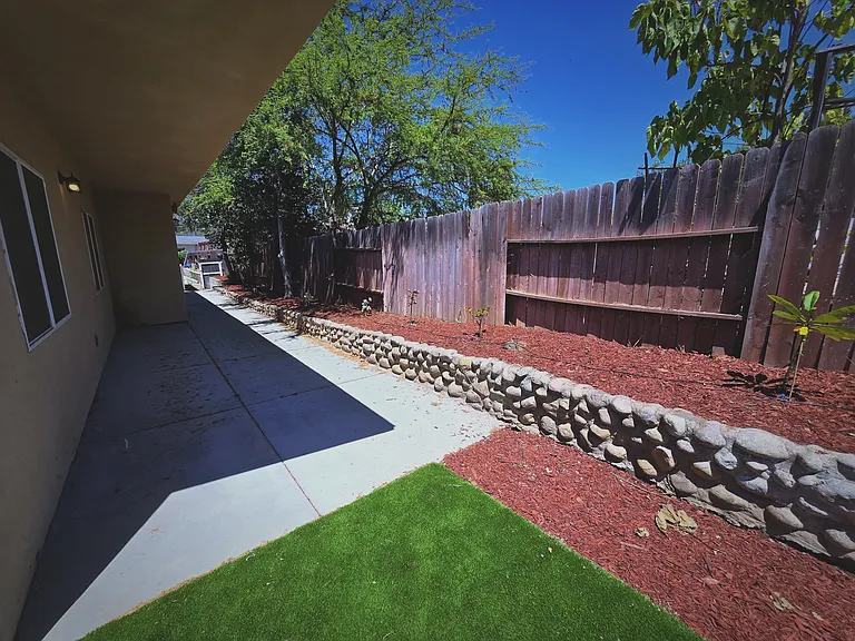 14382 Poway Rd — Photo 16