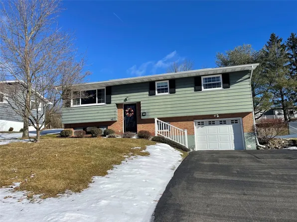 326 Paul St, Endicott, NY 13760