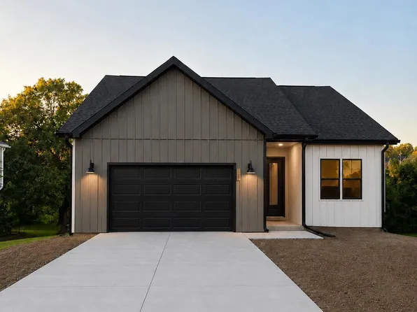 2045 S Diego Court, Bolivar, MO 65613
