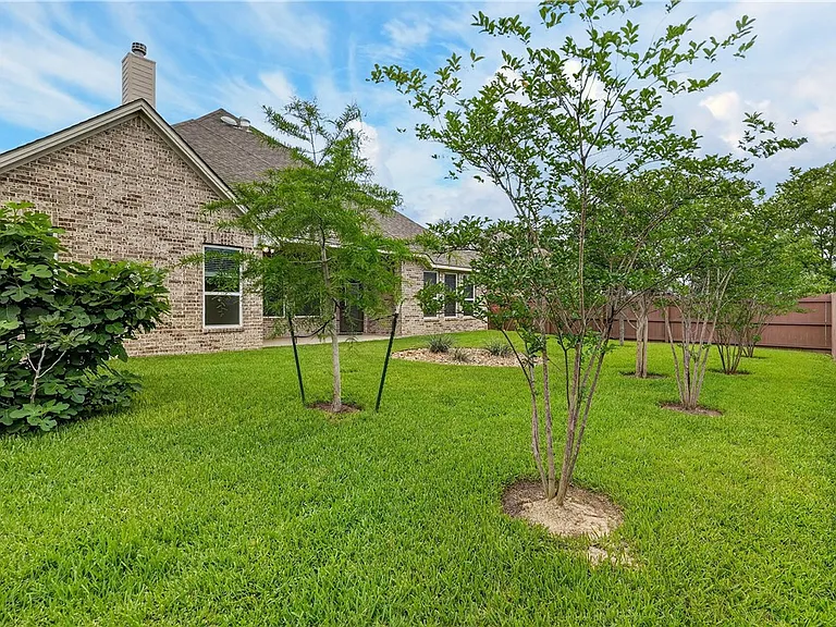 4008 High Creek Ct — Photo 30