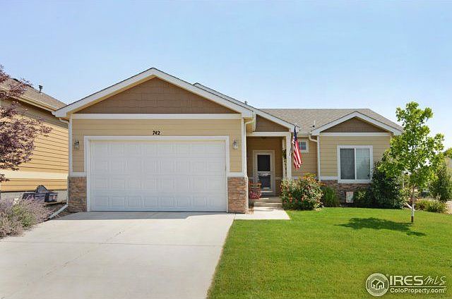 1st image of 742 Traildust Dr