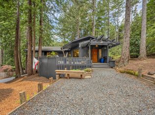 22059 Rust Ct, Jenner, CA 95450