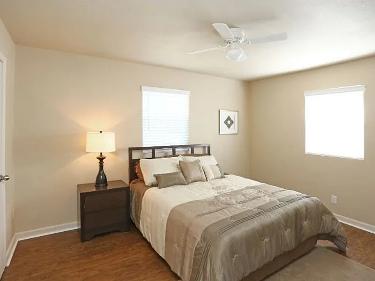 Preston Square Apartments - Now Offering $250 Off Move-In Costs! — Photo 17