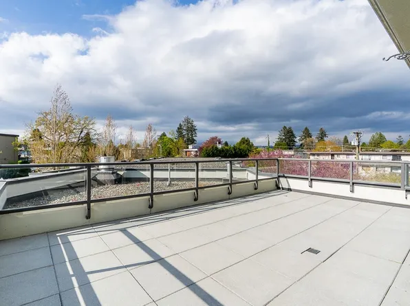 7325 Arcola St #508, Burnaby, BC V5E 0A8