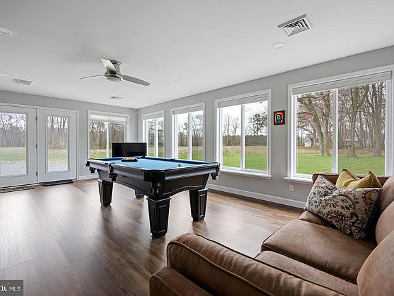 3rd image of 36475 Roxana Rd