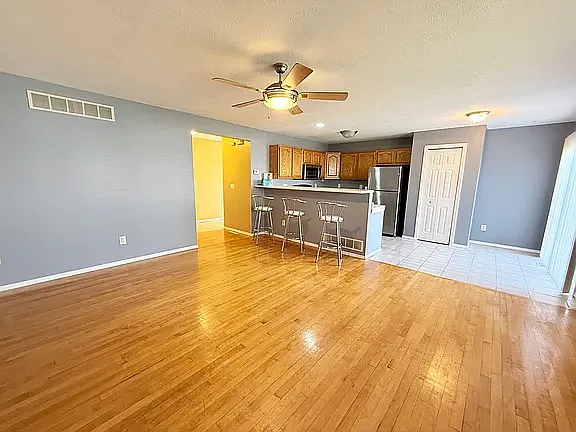 1214 Butler Ave — Photo 11