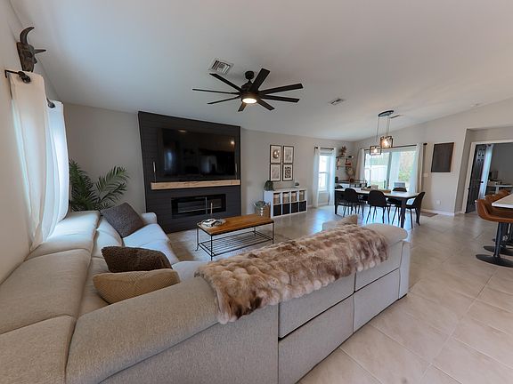 5th image of 3391 SW Rosser Boulevard