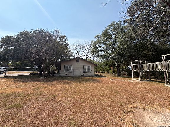 4th image of 1315 Isabella St