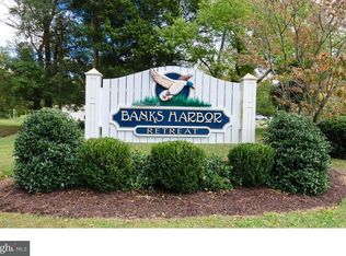 37267 Main St, Ocean View, DE 19970