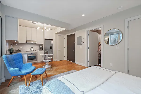 Rented by Avenue Sotheby's International Realty | media 11