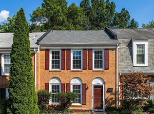 11866 Saint Trinians Ct, Reston, VA 20191