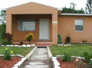 2443 Harding St, Hollywood, FL 33020