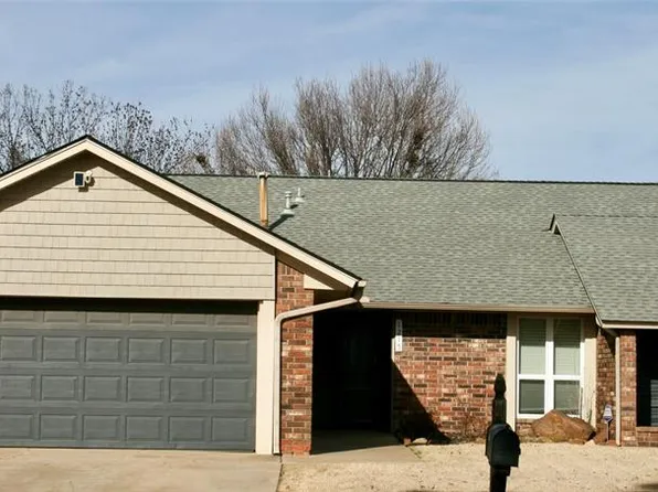 1215 Taurus Dr, Edmond, OK 73003