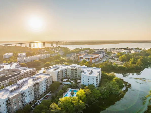145 Pier View St Unit 403, Daniel Island, SC 29492