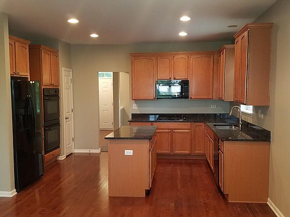 2nd image of 788 Bonaventure Dr