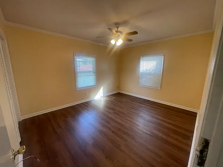 5211 River Rd — Photo 21