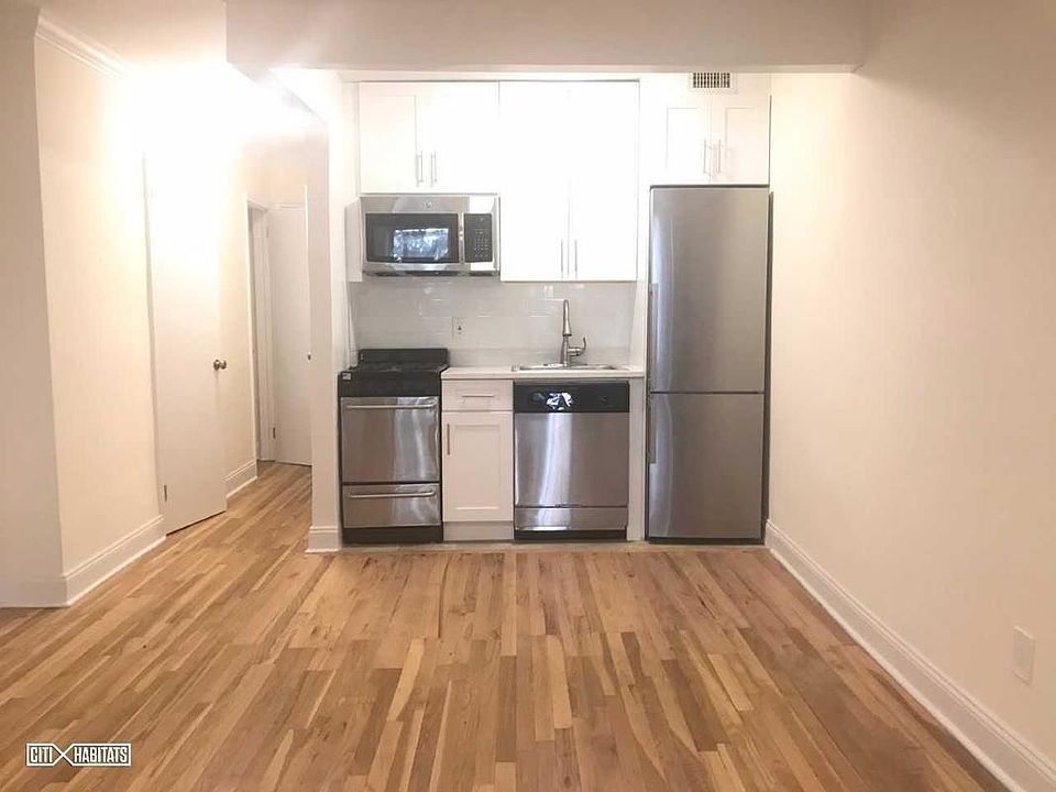 2nd image of 229 E 80th St APT 3D