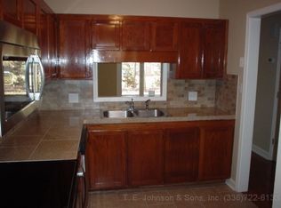 5906 King Charles Ct, Clemmons, NC 27012