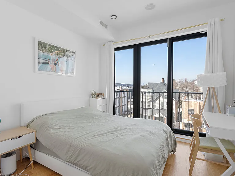 1202 Decatur St #301 — Photo 4