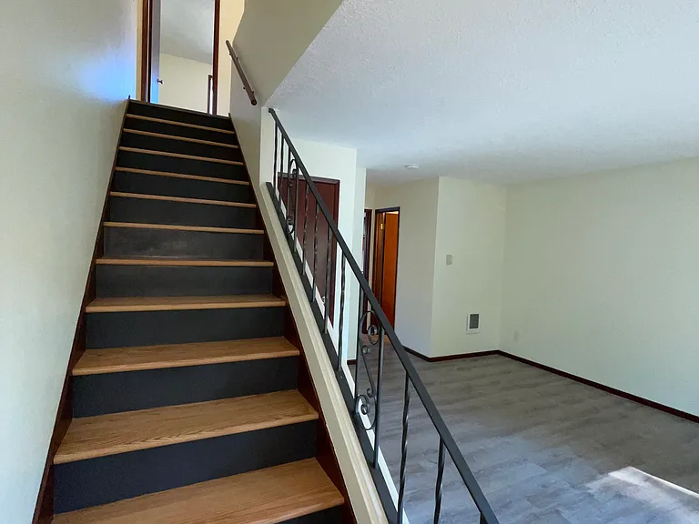 9738 SE 42nd Ave #2 — Photo 16