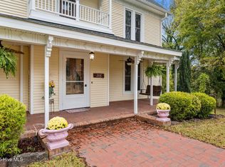 208 W Barrett St, Carthage, NC 28327