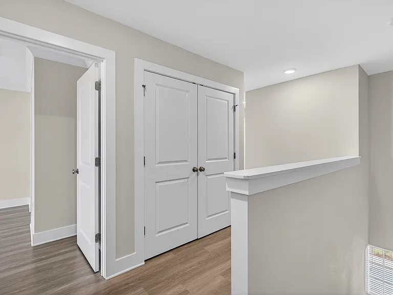 302 Cyan Ln — Photo 7