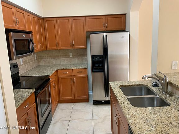 2nd image of 10435 MIDTOWN Parkway #210