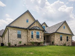 3200 Grand Lakes Dr, Louisville, KY 40299