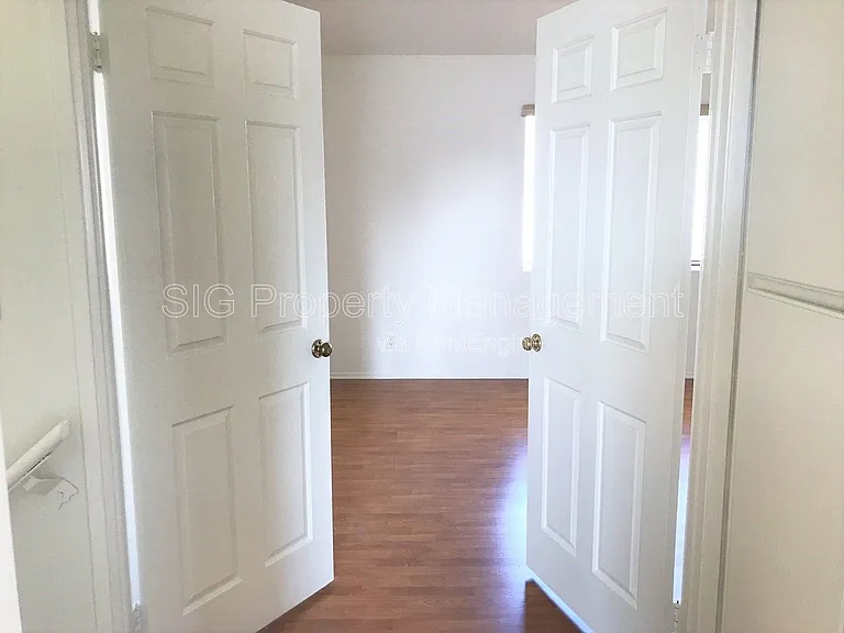 691 S Marengo Ave #4 — Photo 14
