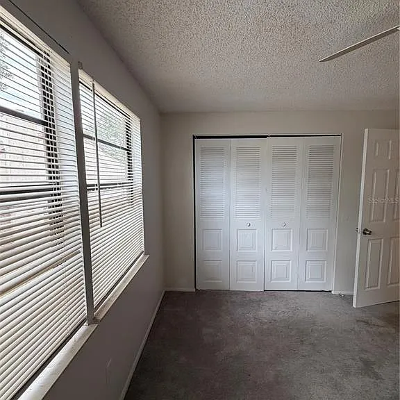 4911 Silver Oaks Vlg #F — Photo 16