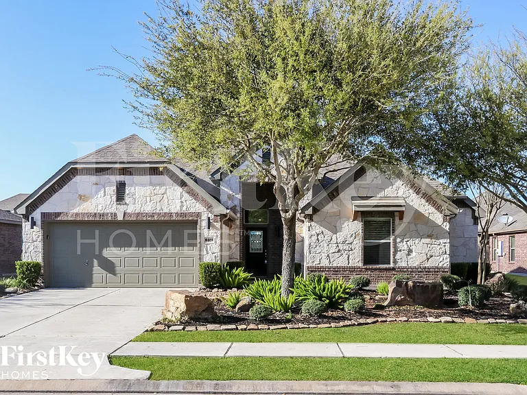 6011 Little Grove Dr — Photo 1