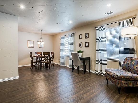 4th image of 11001 Wallbrook Dr