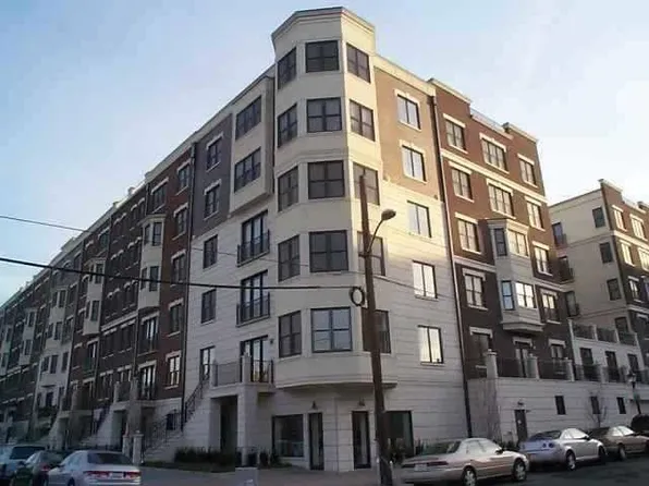 1201 Adams St APT 611, Hoboken, NJ 07030