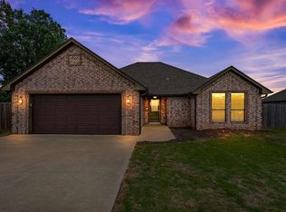 209 W North Dr, Fletcher, OK 73541