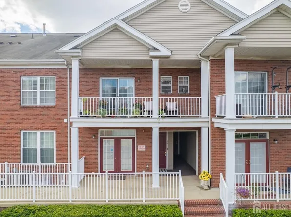 48 Central Square Park, Metuchen, NJ 08840