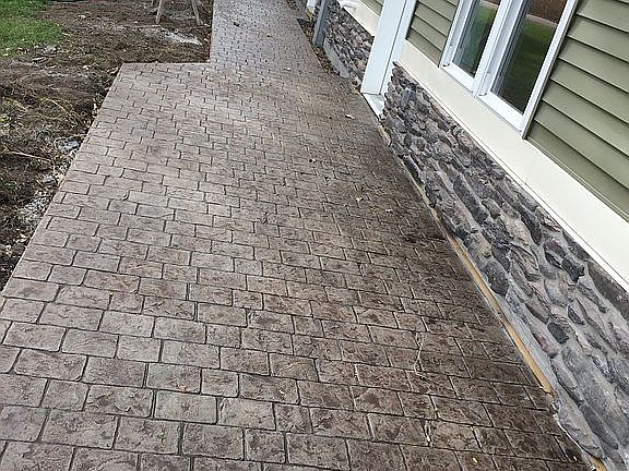 stamped concrete side walk