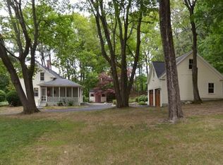 327 High St, Ipswich, MA 01938