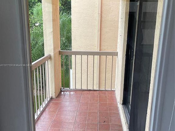 4th image of 8180 Geneva Ct APT 424