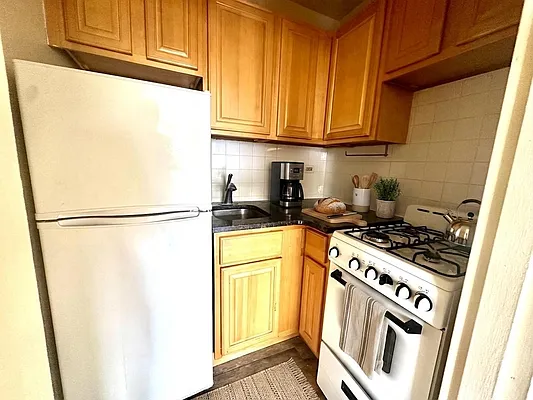 Rented by Voro Purple LLC | media 2