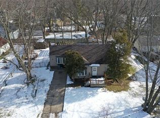 3301 Renault Dr, Flint, MI 48507