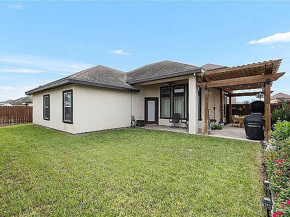 3rd image of 2100 Rice Ave