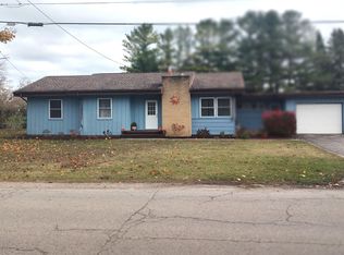 515 Cleveland Ave, Cheboygan, MI 49721