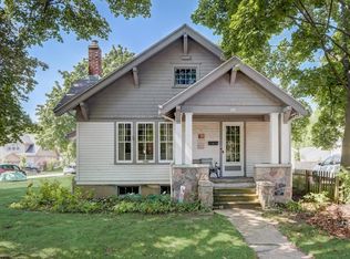 905 W Labelle Ave, Oconomowoc, WI 53066