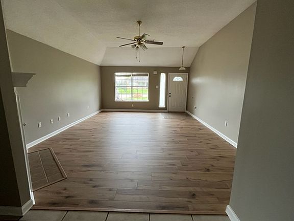5th image of 6034 Allen Pkwy E