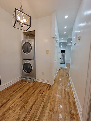 Rented by Duradox Management LLC | media 30