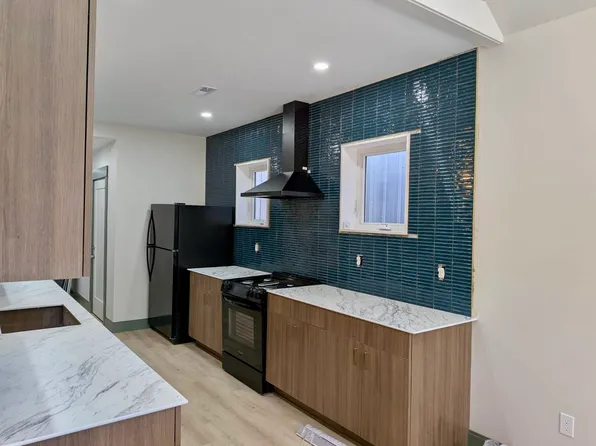 151 Louisiana St, Buffalo, NY 14204