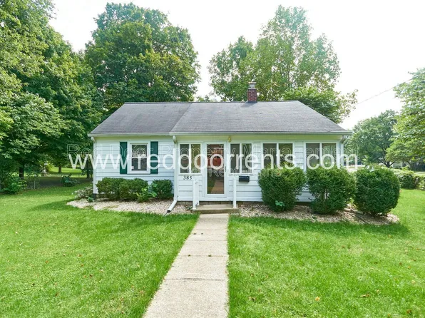 385 W Hawthorne St, Zionsville, IN 46077