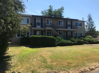 350 Alder St #4, Central Pt, OR 97502