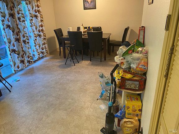 4th image of 505 Crested Drive