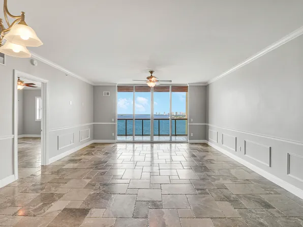 2650 Lake Shore Drive #1105, Riviera Beach, FL 33404